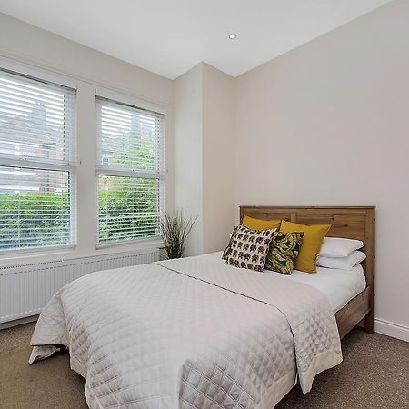 Finding My Palace Guest House In Tooting Mitcham Eksteriør bilde
