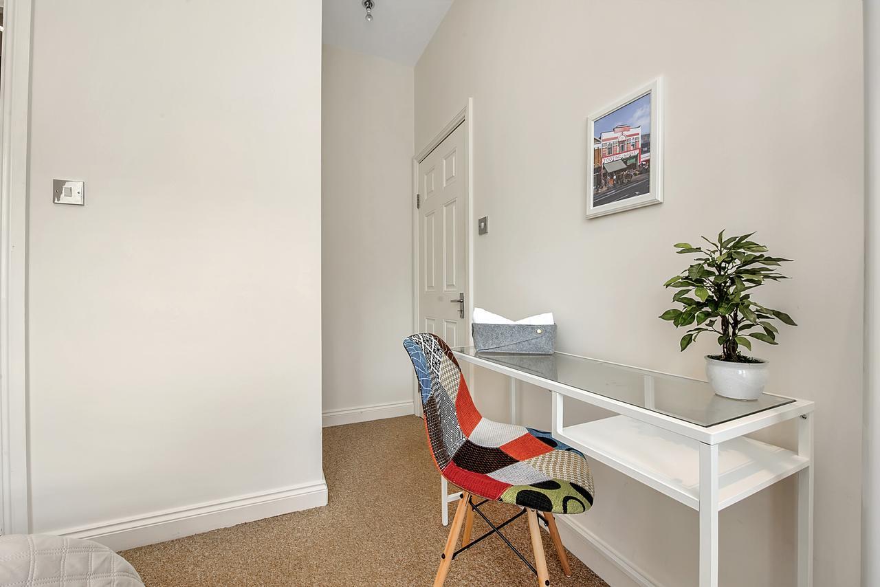 Finding My Palace Guest House In Tooting Mitcham Eksteriør bilde